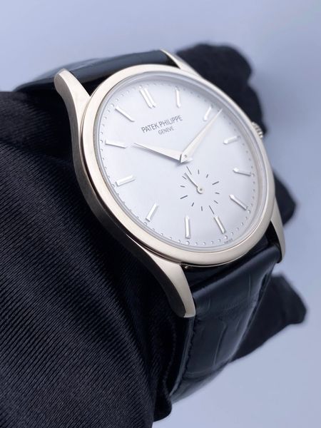Patek Philippe Calatrava 5196G-001